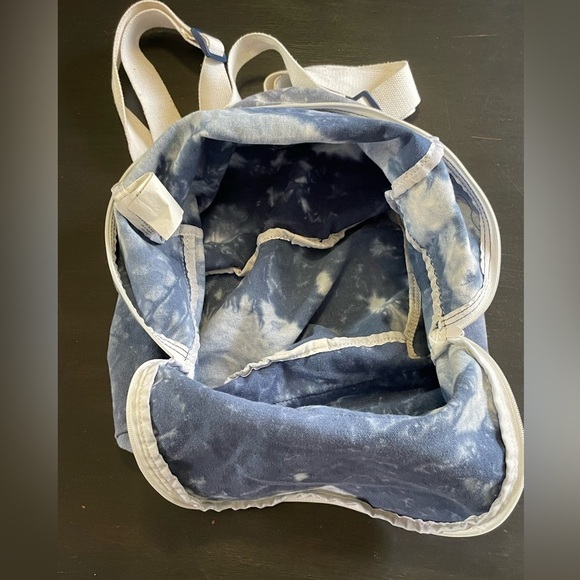 Roxy To The Beach Bijou Blue Tie Dye Backpack - Picture 11 of 12